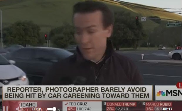 Durante reportagem, dois carros bateram e um avançou contra repórter (Foto: MSNBC)
