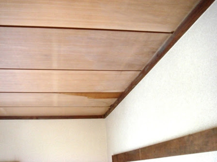和室の天井のシミ 顔に見えることありませんか こわっ リフォーム工事専門店 有限会社 天 笠