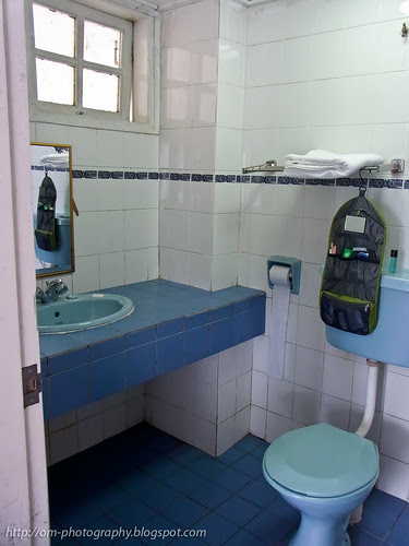 bathroom R0021890 copy