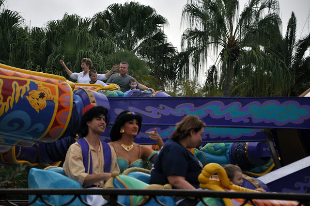 Aladdin and Jasmine on the ride