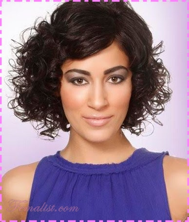 Model Rambut  Keriting  Pendek Cantik dan Mempesona Rambut  