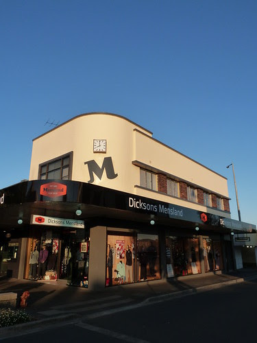 Dicksons Mensland, Warragul