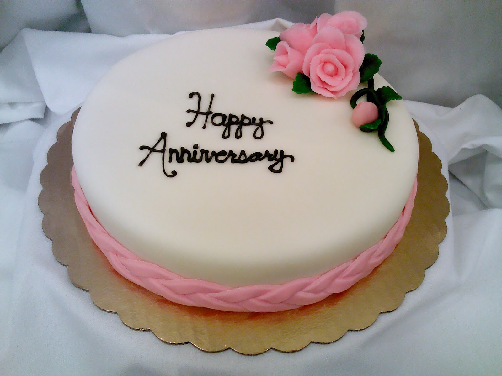How To Get Anniversary Cakes From Anywhere In India Tell Me How