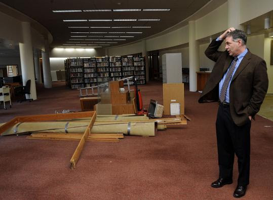 “When I look at books, I see an outdated technology, like scrolls before books,’’ said headmaster James Tracy.