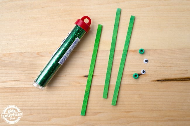 Kid-Made Coffee Stirrer Froggies - A fun frog craft for summer!