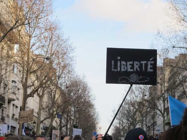 Manifestação reúne mais de 1 milhão em Paris (Foto: Ruth de Aquino/ÉPOCA)