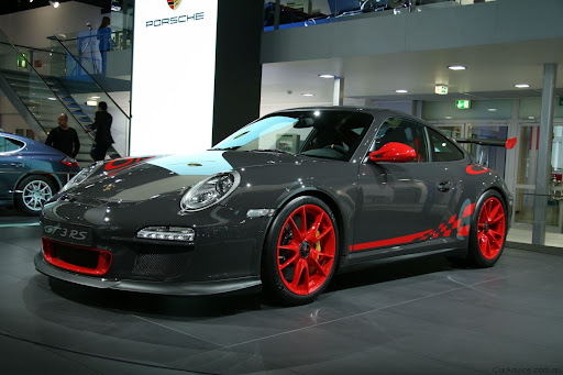 View Sports Car Porsche 911 Pics