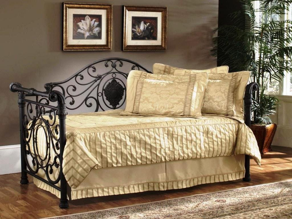 day bed garden cover