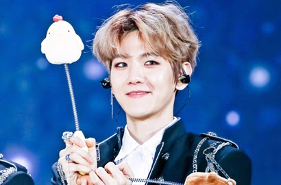 Video: Lucunya Baekhyun saat menyapa fans dalam keadaan baru bangun tidur http://ift.tt/20kt43r - Berita Terkini Baekhyun Terbaru Hari Ini -Untuk pertama kalinya, Baekhyun EXO memanfaatkan fitur Instagram Live. Saat itu, penyanyi kelahiran 1992 tersebut sedang memanfaatkan liburan Tahun Baru Imlek dengan pulang ke rumah orangtuanya. 