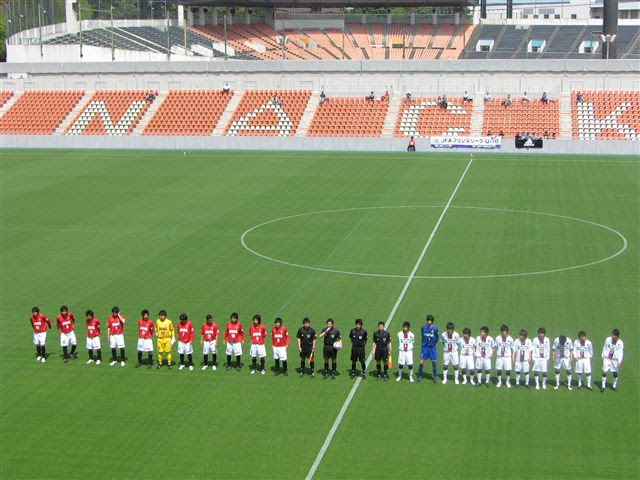 浦和レッズユース対鹿島アントラーズユース 写真 くっ ガッツが足りない