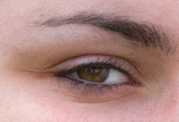 ISO3200 portrait detail 600