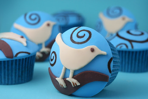 cupcakes with twitter logo on them