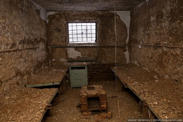 Abandoned Russian Prison (39 pics)