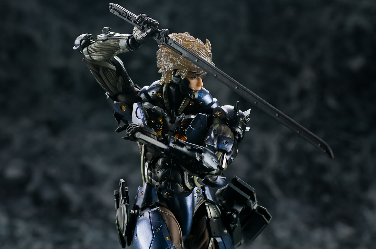 レビュー スクウェア エニックス プレイアーツ改 雷電 メタルギア ライジング リベンジェンス