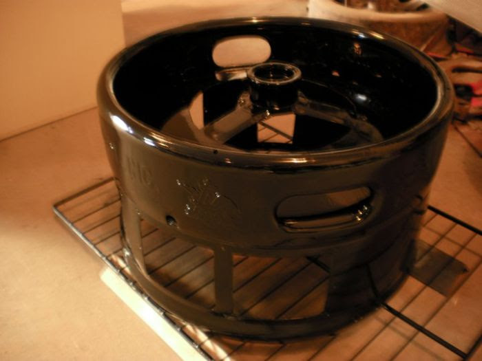 Beer Keg PC Mod (43 pics)