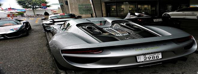 فيديو : موقف محرج للكويتية مالكة أفضل نسخة فى العالم لبورش 918