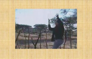 La foto 7: mujer casi agarrada La foto 7: mujer casi agarrada