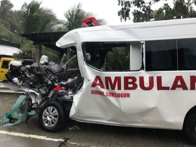 4 killed in Quezon truck-ambulance smashup —local authorities | GMA