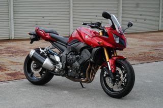 Fz 1 Fazer 輸出仕様とゼファー７５０の綺麗な中古車入荷しました R S Room モーターサイクルドクターsuda Suda News