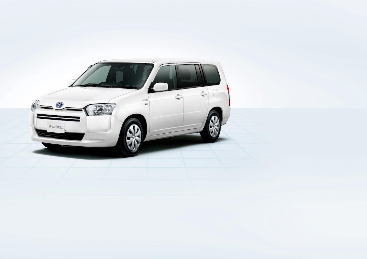 27 8km L 優異油耗 日本小型商用車初油電系統搭載 Toyota Probox Succeed Hybrid 追加發表 Carstuff 人 車事