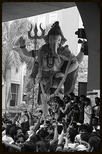 Jai Gajanan Jai Jai Ganesh - by firoze shakir photographerno1