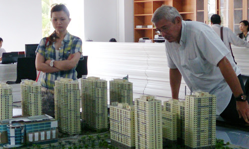 Chuyên gia nước ngoài ở Việt Nam thu nhập 88.000 USD mỗi năm