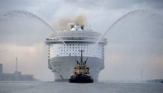 La nave più grande del mondo - Exibart.com