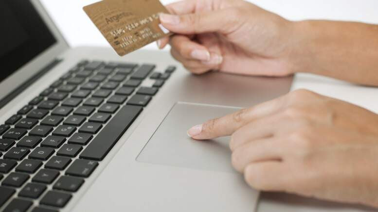 Uso do cartão de crédito pode trazer mais segurança para as compras on-line. (Crédito: Reprodução)