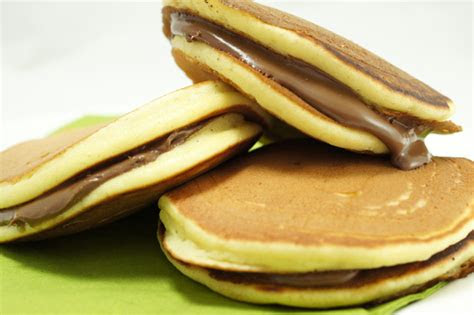dorayaki la ricetta degli originali dolcetti giapponesi