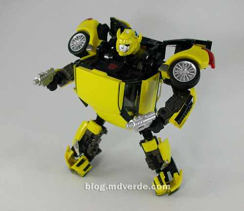 Transformers Bumblebee Alternity - modo robot