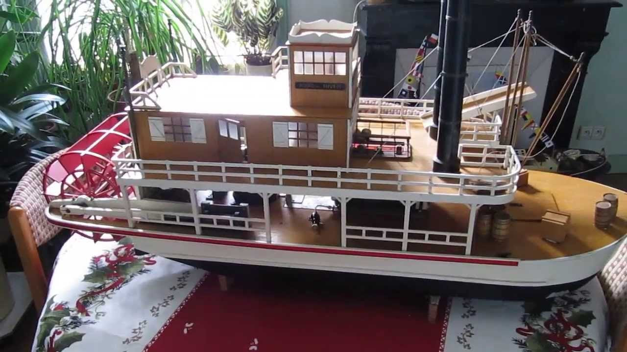 bateau vapeur / paddle boat / dampfboot : premières images