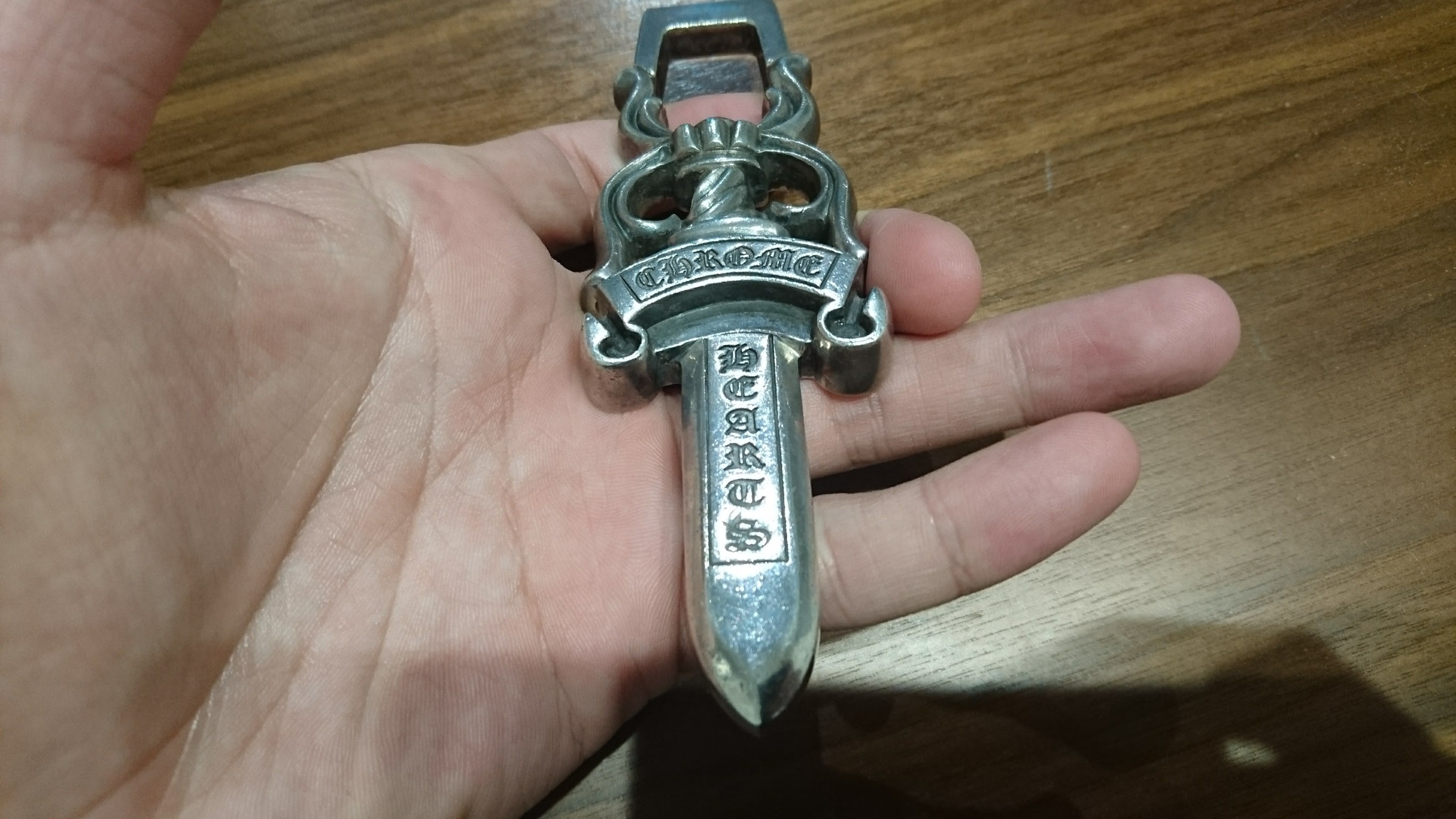 注意事項あり 硫化したchrome Hearts クロムハーツ のお手入れ方法公開