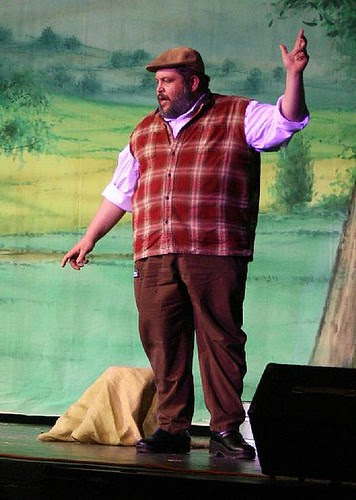 05011027musicalrichmanee