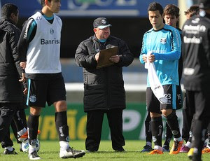julinho camargo grêmio treino (Foto: Lucas Uebel / Agência Estado)