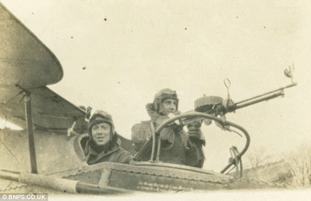 Air Vice Marshall William Staton (left) with an unknown observer manning a gun. In just six months during WWI AVM Staton downed 26 enemy aircraft winning himself the Distinguished Flying Cross in 1918