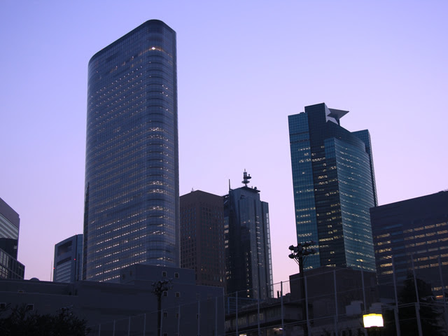 ビルの夜景