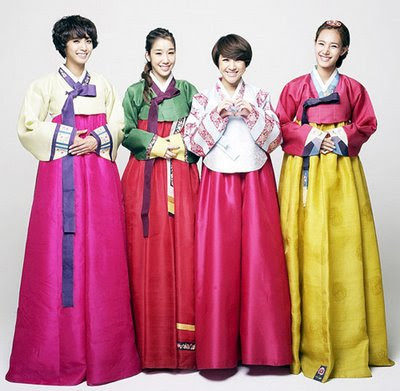 http://tslandwb.files.wordpress.com/2009/02/korea-entertainment-016.jpg