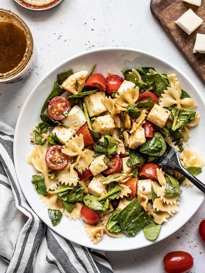Tomato Mozzarella Pasta Salad