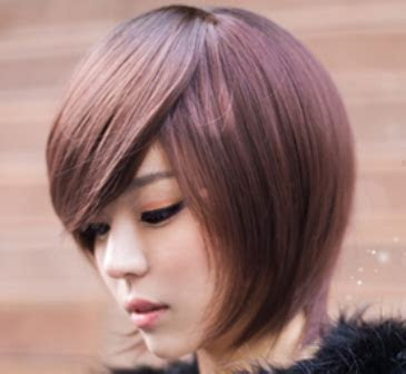 model rambut pendek wanita