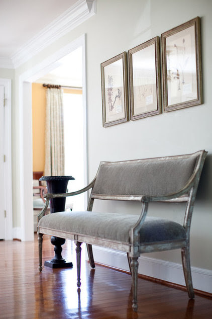 14 Settees and Lounges That Work Magic in Small Spaces
