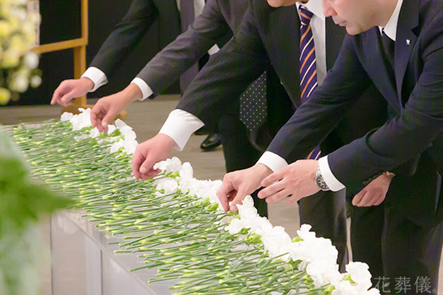 社葬の損金算入の範囲と必要な手続き 葬儀 家族葬 お葬式なら 花葬儀