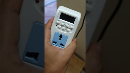 Review Ổ Cắm Hẹn Giờ Điện Tử bật tắt tự động 220vac - sản phẩm thông minh cần sắm cho gia đình.