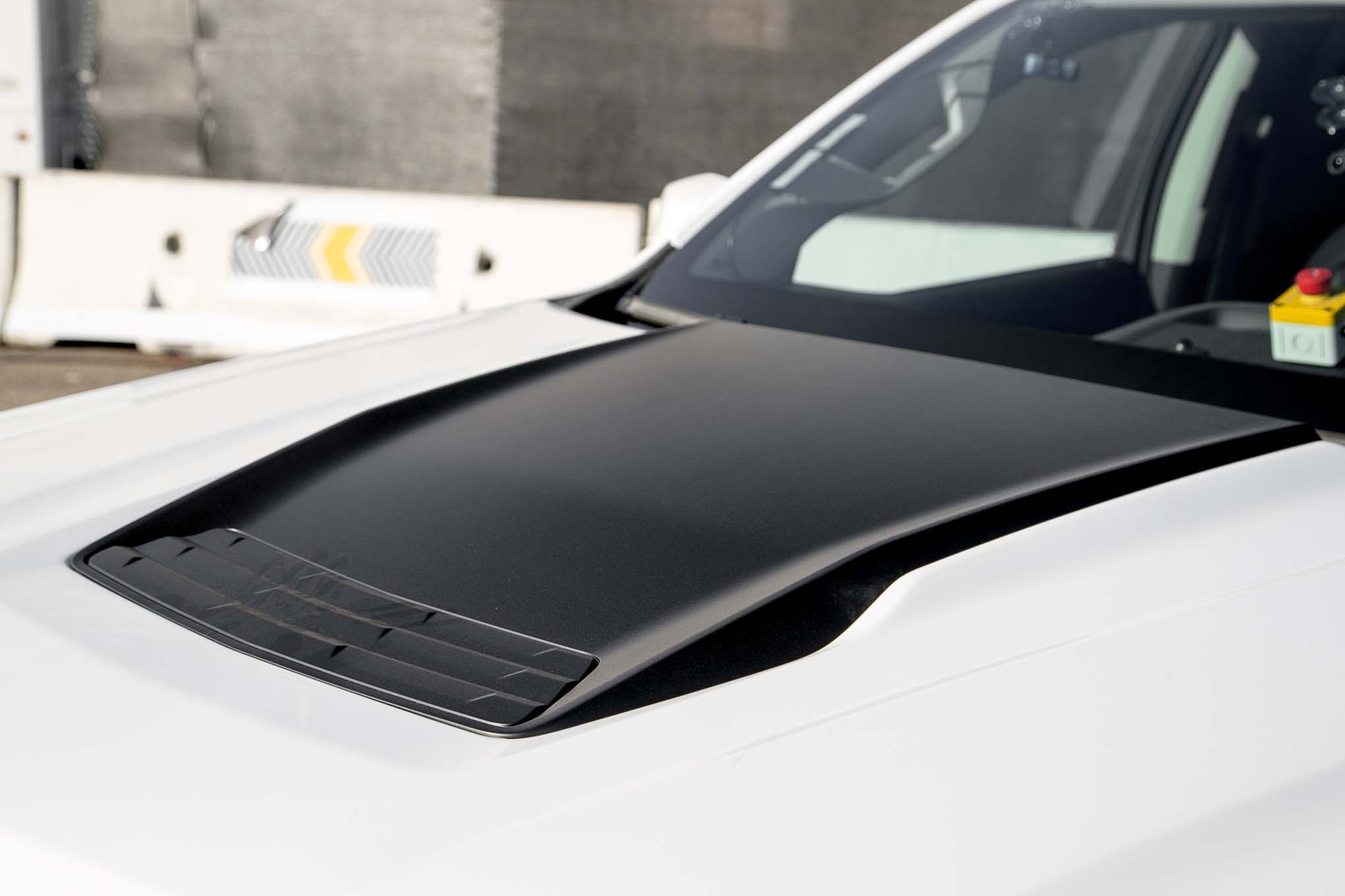 2017 Chevrolet Colorado ZR2 hood 1