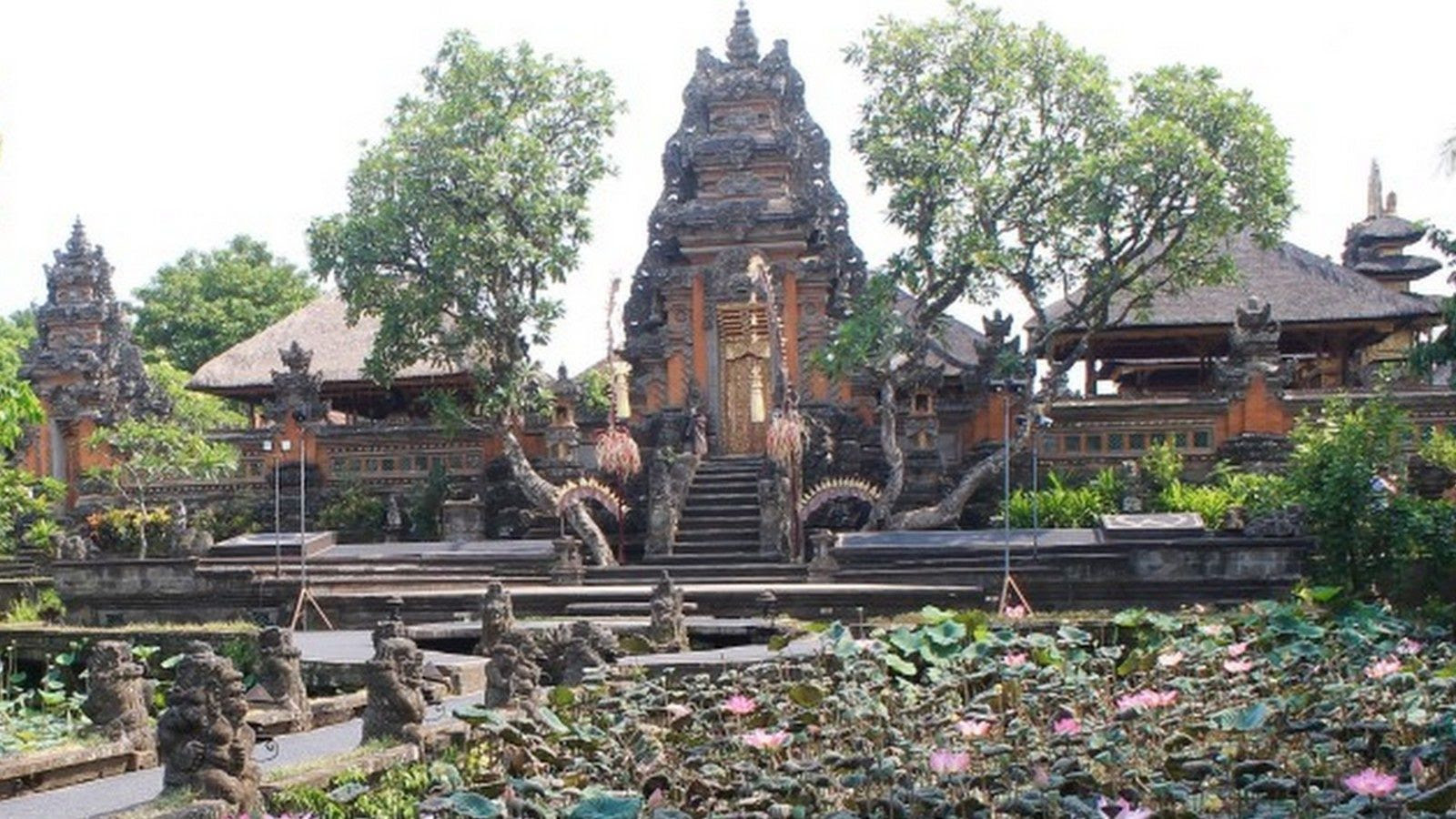 Bali Ubud Le Temple Pura Taman Saraswati La D esse de Bali Ubud Le Temple Pura Taman Saraswati La D esse de