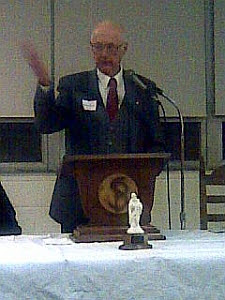 Dr. Hummel Warming to the Task Dr. Hummel