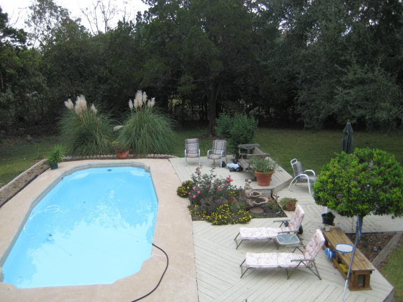 Pool Landscaping Landscaping Pictures &amp; Ideas: Becky\'s Wild Texas 