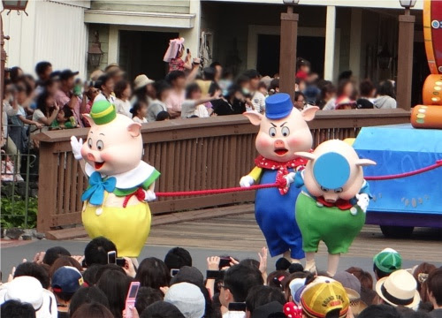 三匹の子ぶたの見分け方 ディズニー裏話 雑学 トリビアが2 000話以上 ディズニーブログ じゃみログ