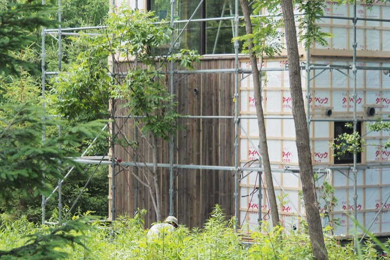 森の中の家 二棟進行中 北の住まい建築研究社