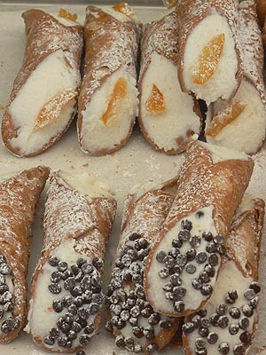 cannoli.jpg