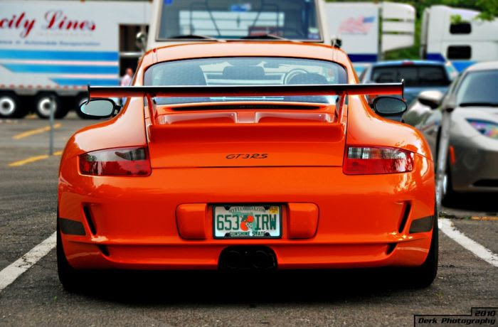 Supercars from Around the World (99 pics)